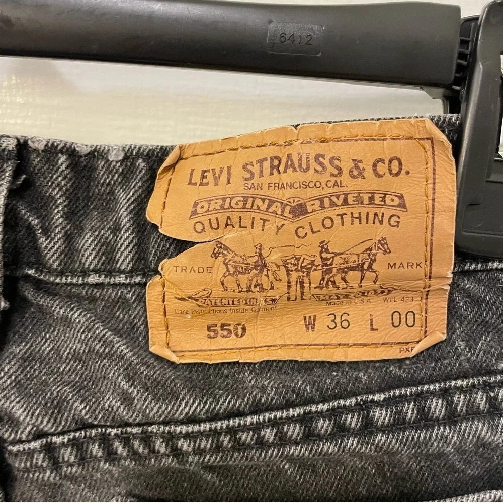 Vintage 90s Orange Tab Levi’s 550 Black Distressed Denim Shorts 36